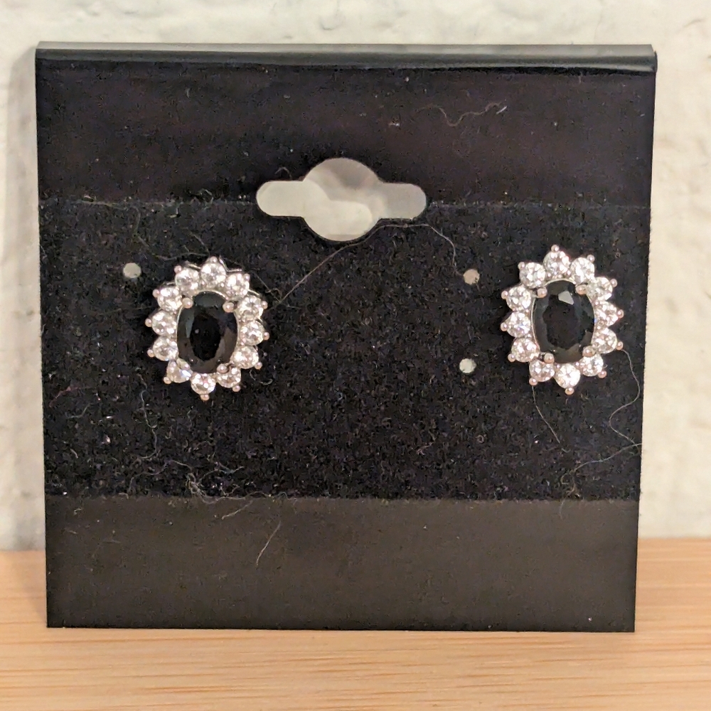 925 Black And Silver Halo Studs